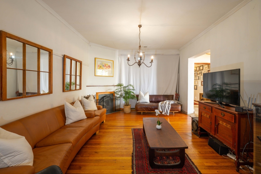 5 Bedroom Property for Sale in Langerug Western Cape